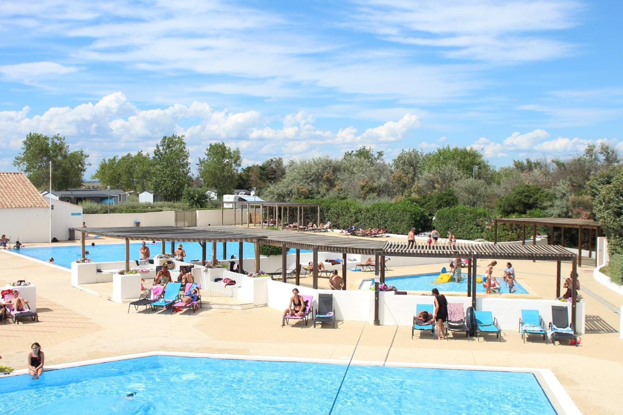 Camping La Brise De Camargue Σαιντ-Μαρί-ντε-λα-Μερ Εξωτερικό φωτογραφία